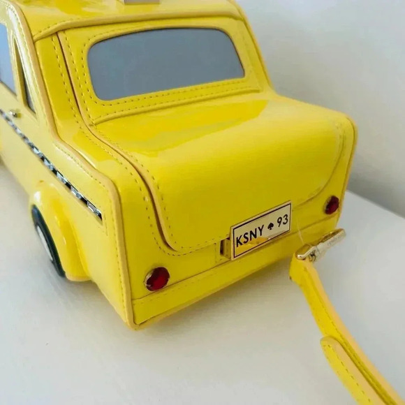 Kate Spade Purse NYC Big Apple 3D Taxi Crossbody Bag - Picture 10 of 12